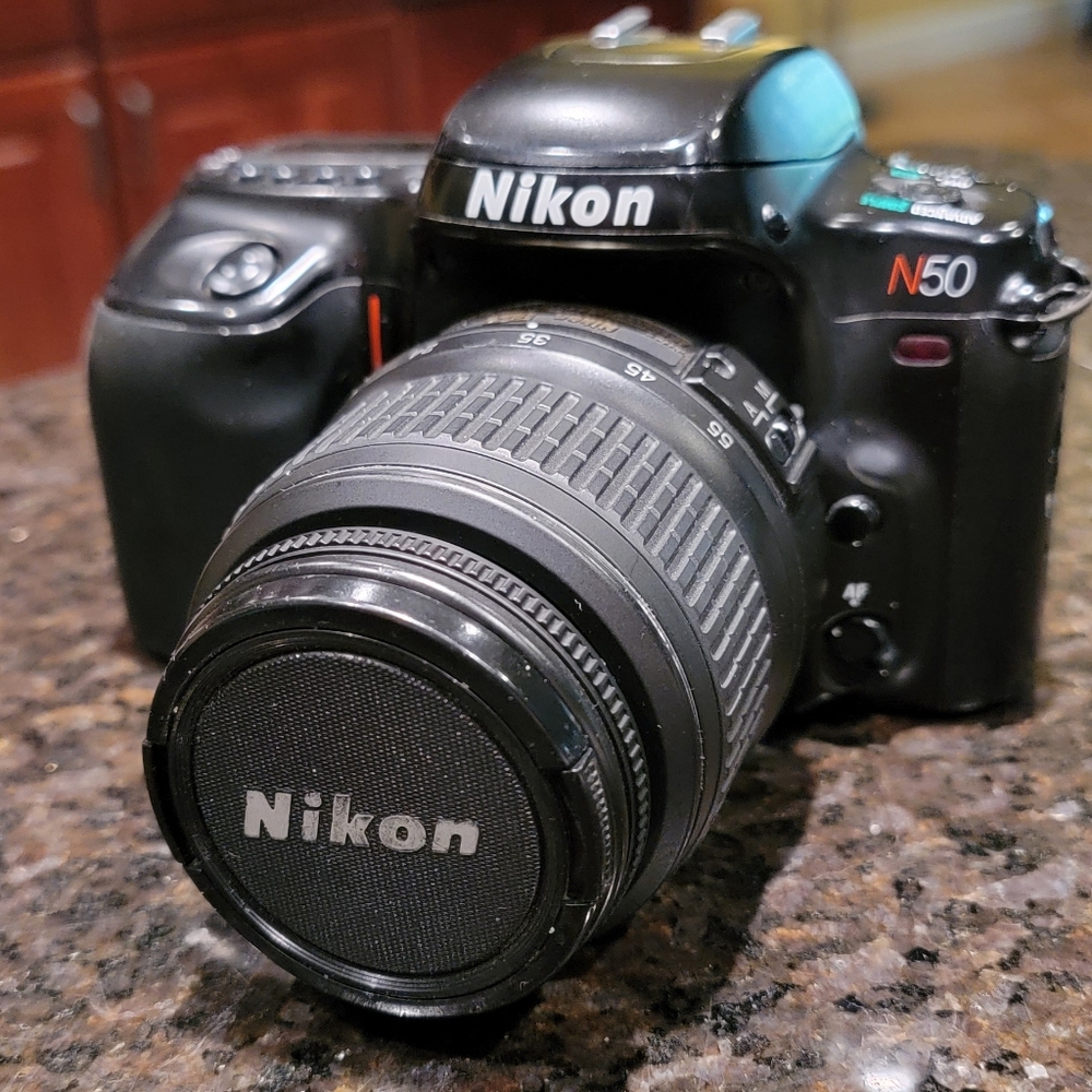 NIKON N50 & NIKKOR 18-55mm Lens Camera